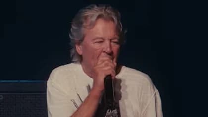 DEEP PURPLE's IAN GILLAN Denies He Ever Said He Was Close To Retirement: 'What I Said Was When I Felt I Didn't Have The Strength, Then I Would Retire'