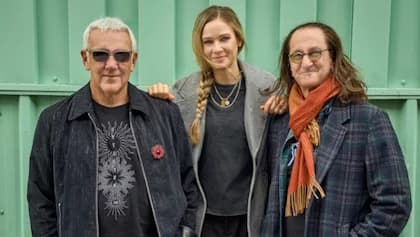 RUSH's GEDDY LEE On ANIKA NILLES: 'When You Hear Her Talk About NEIL PEART, She Really Understands And Appreciates His Greatness'