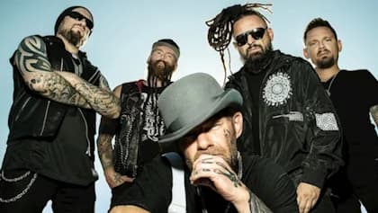 FIVE FINGER DEATH PUNCH Releases New Song 'Eye Of The Storm'