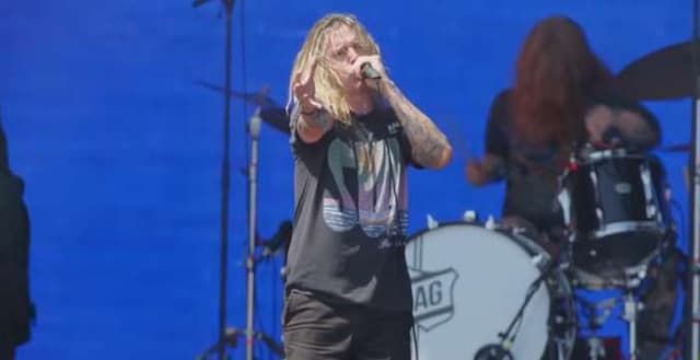 Underoath share live performance video of "Damn Excuses" from Long Beach, CA Warped Tour