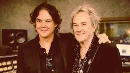 GEOFF DOWNES And CHRIS BRAIDE Announce Sixth DOWNES BRAIDE ASSOCIATION Album 'Trauma'