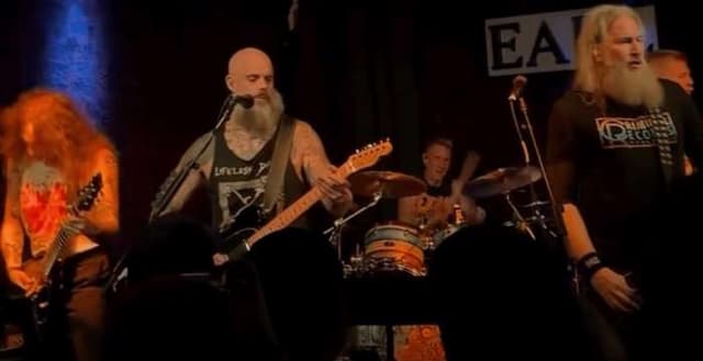 Watch Mastodon perform with John Baizley (Baroness) in an Atlanta dive bar