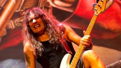 IRON MAIDEN's STEVE HARRIS: 'I Just Love Playing Live'