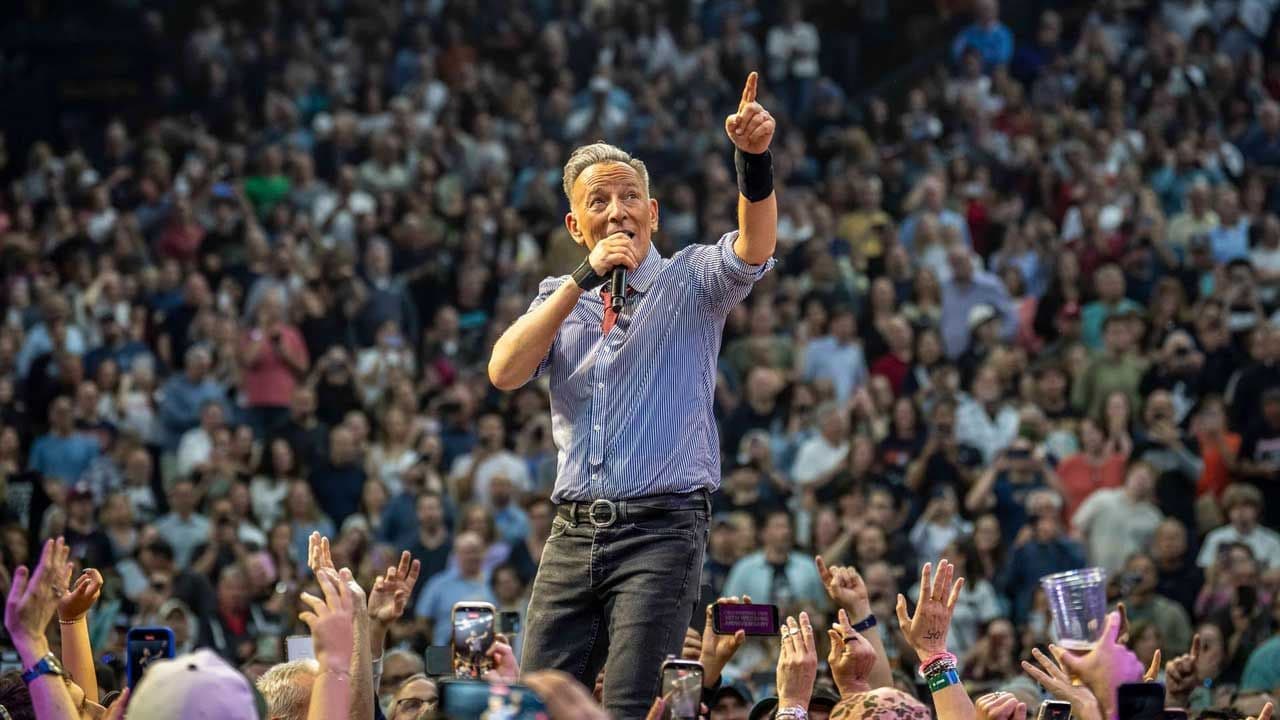 Bruce Springsteen releases Land of Hope and Dreams Tour video