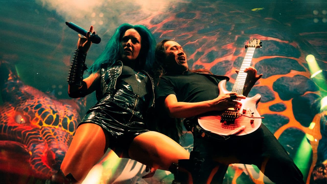 Alissa White-Gluz Makes Live Debut with Dragonforce