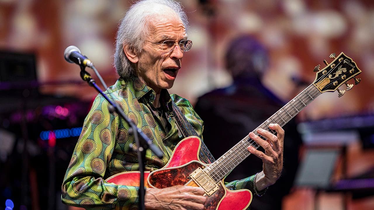 Steve Howe Reflects on His Session Guitar Career