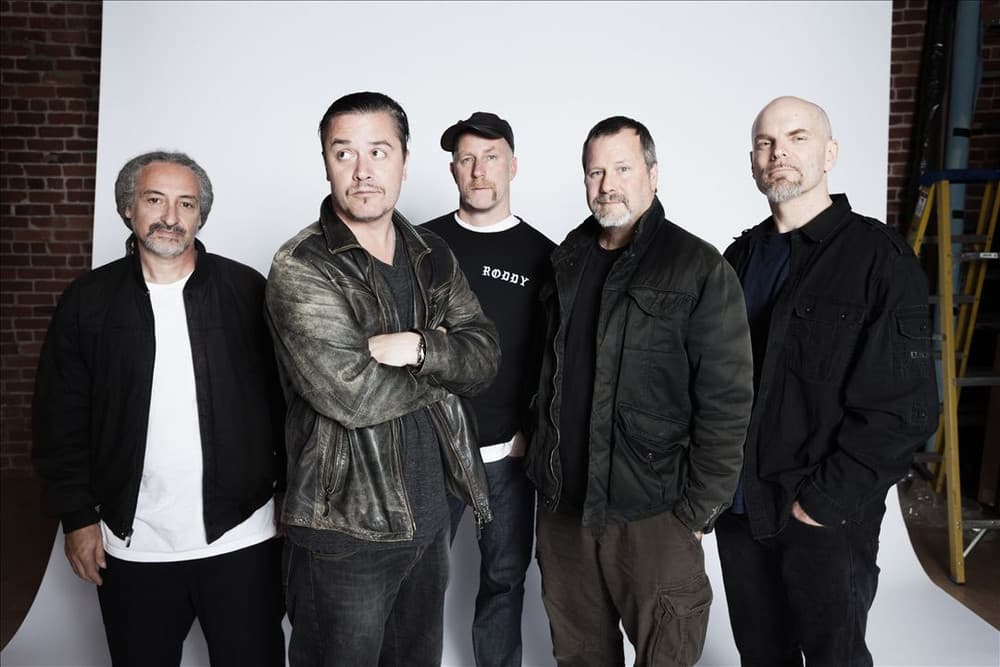 Mike Patton joins The Armed for a live performance