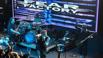 Fear Factory відзначає річницю альбому 'Demanufacture' у Колумбії