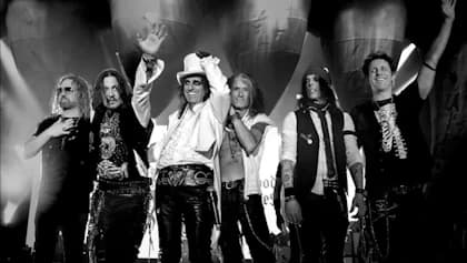 Hollywood Vampires announce new live album