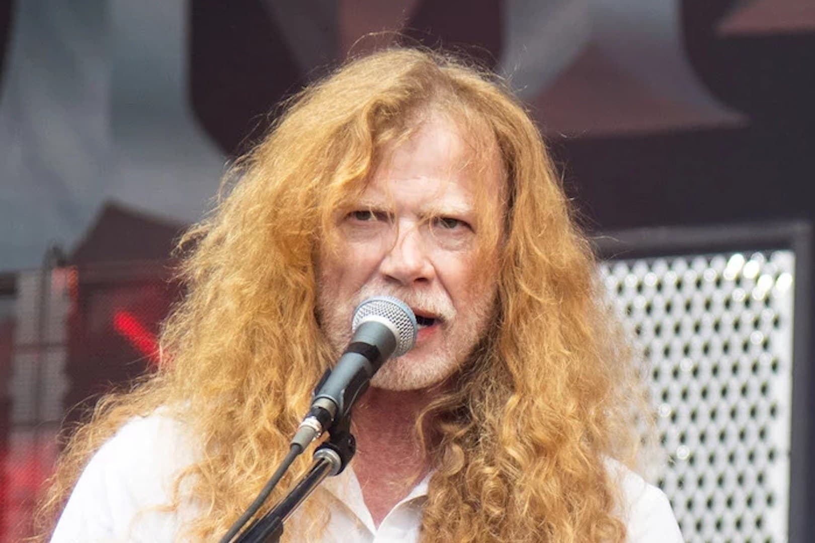 Dave Mustaine shares his top rock and metal guitarists