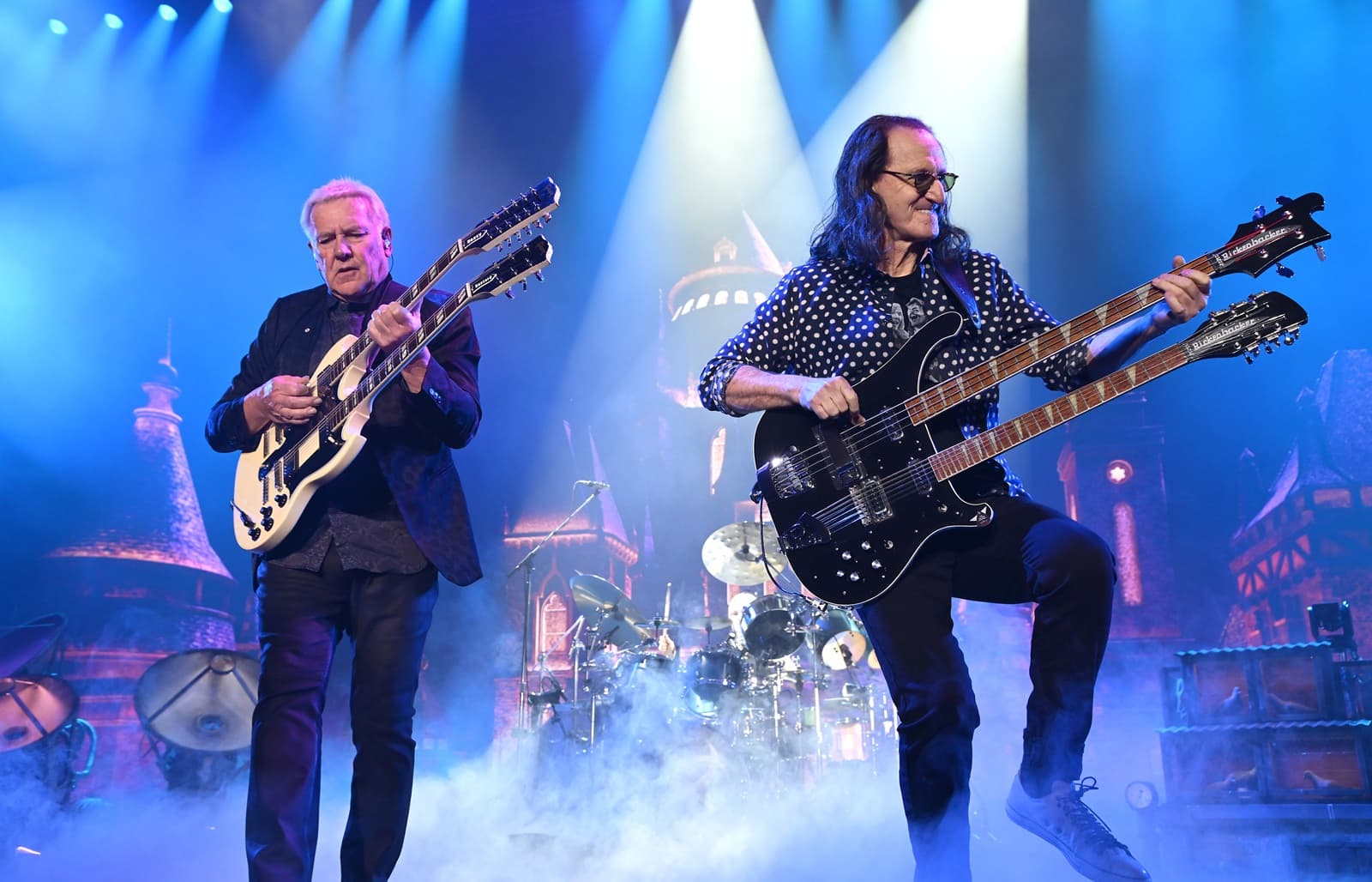 Rush kicks off new tour with updated lineup