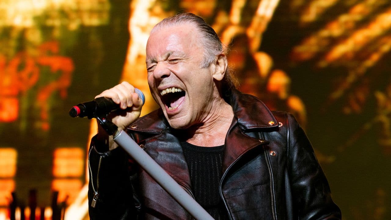 Iron Maiden Performs Rare Track After 38-Year Absence