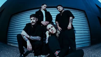 Ocean Sleeper підписує контракт із Rise Records, а засновник запускає Vaux Records