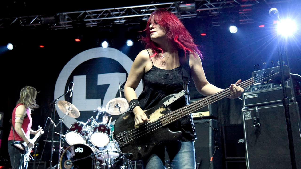 L7 Bassist Jennifer Finch Diagnosed with Aggressive Brain Cancer