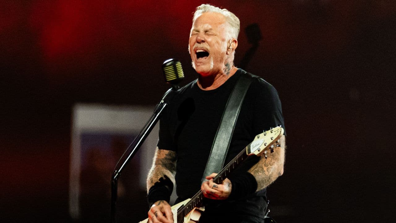 Metallica donates £20,000 to Cardiff food bank