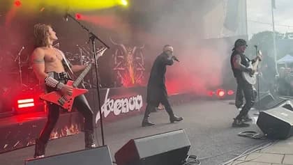 Venom kurucuları Mantas ve Abaddon metal efsaneleriyle sahne aldı