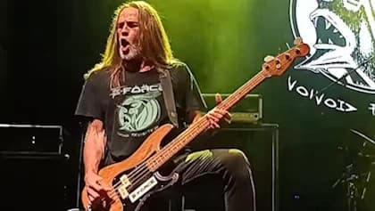 Eric Forrest joins VOIVOD for European tour