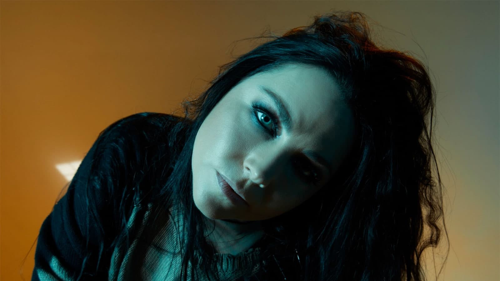 Dez Fafara discusses AI while Amy Lee releases a new film score