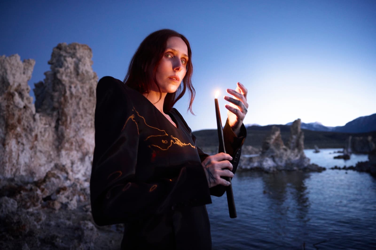 Нова музика від Viande та Chelsea Wolfe