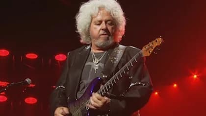 Steve Lukather Discusses Eddie Van Halen Project with Alex Van Halen