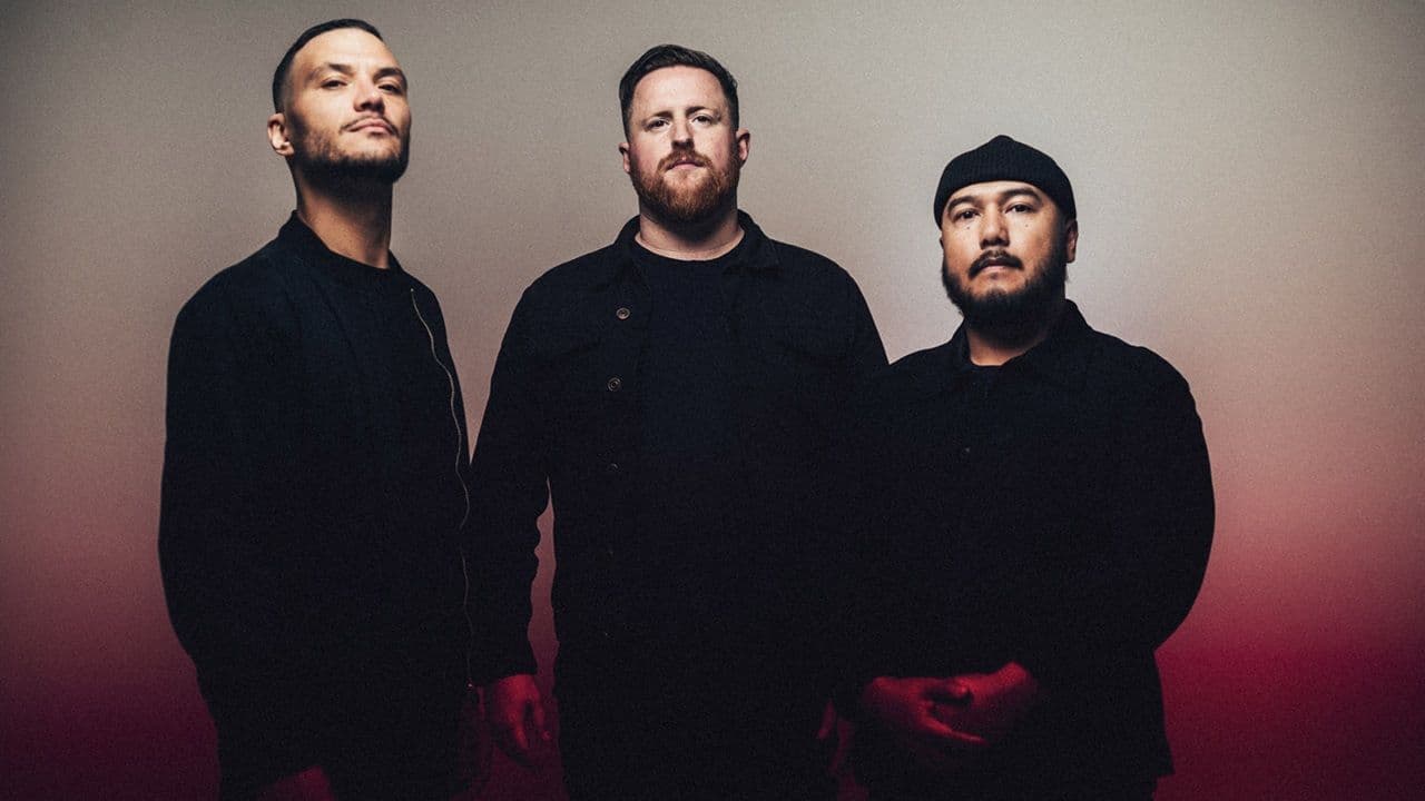 Urne releases third album Setting Fire To The Sky