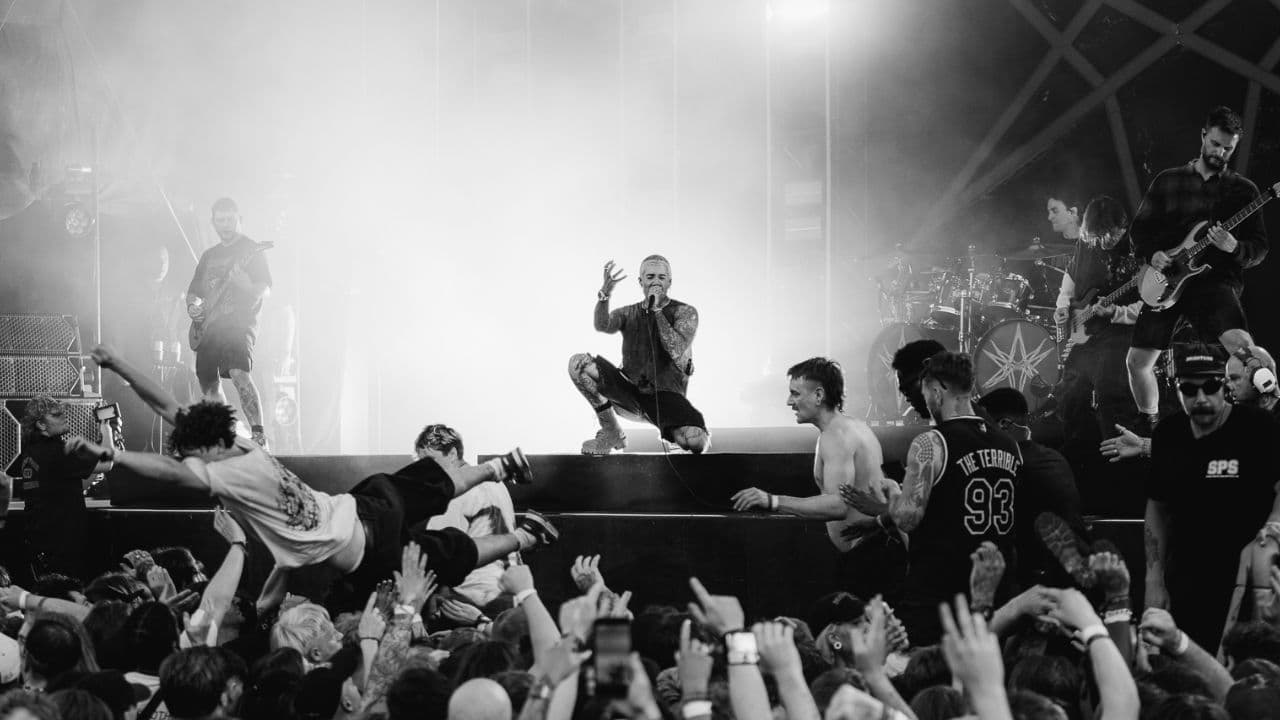Bring Me The Horizon performs debut album in full