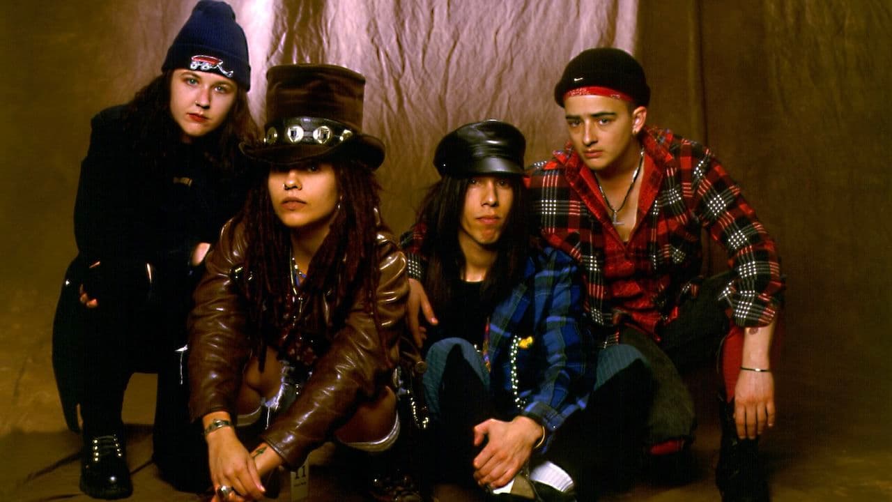 Linda Perry Recalls Removing Billy Corgan From Studio Session
