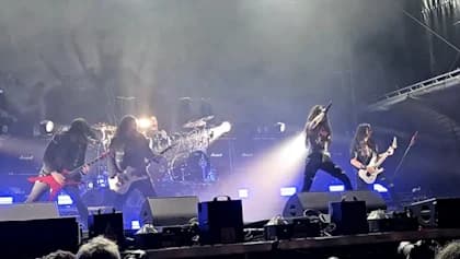 Arch Enemy, yeni vokalist Lauren Hart ile ilk Avrupa konserini verdi