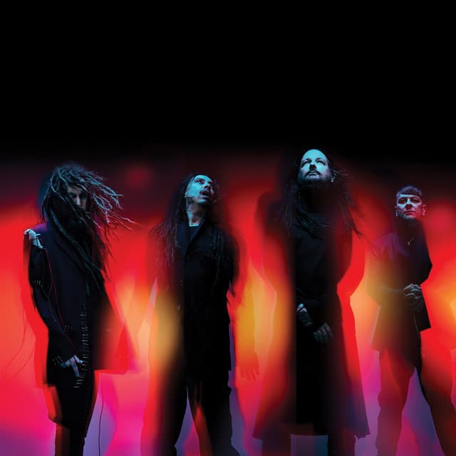 Jonathan Davis and Yoshiki Perform Symphonic Version of "Freak On A Leash"